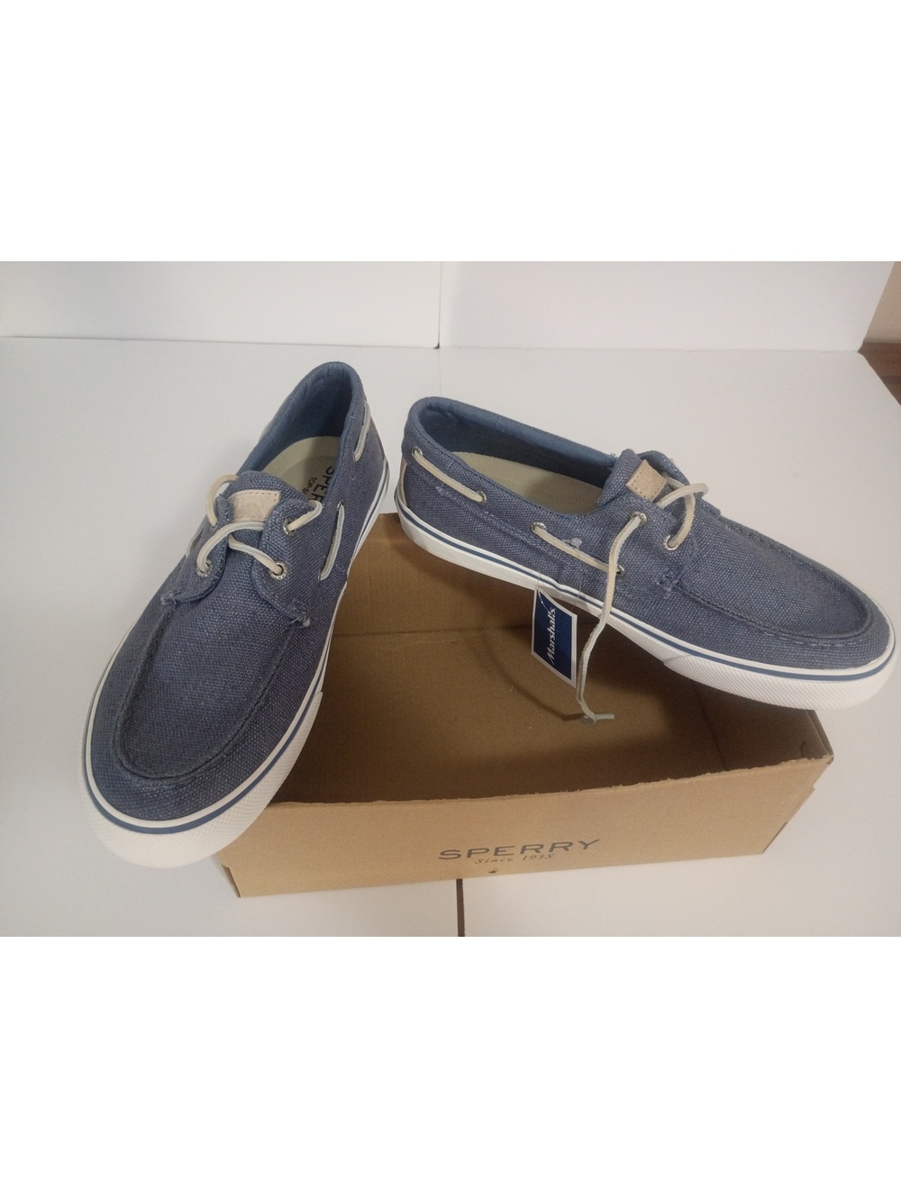 Sperry blue boat shoes
